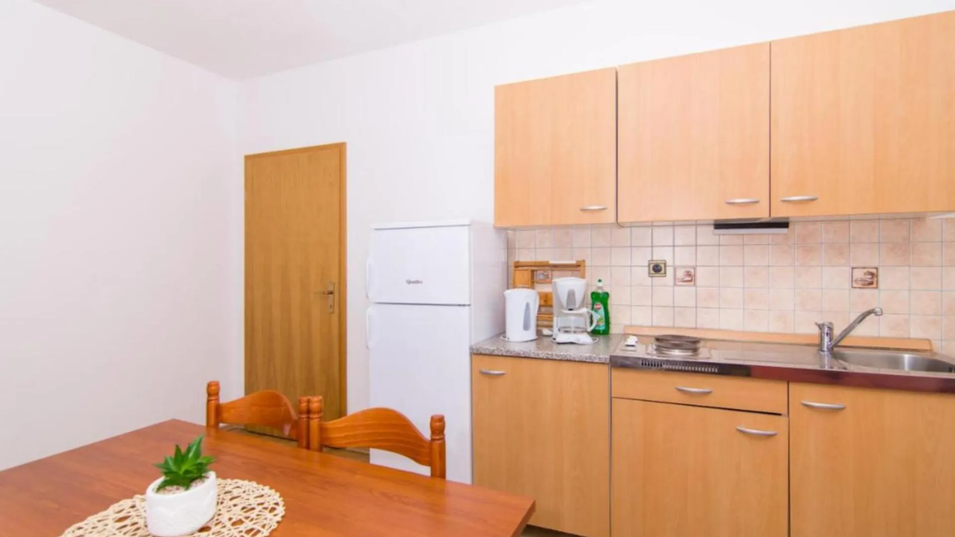 Apartments Mato With Balconies, Garden & The Sea View Seget Vranjica