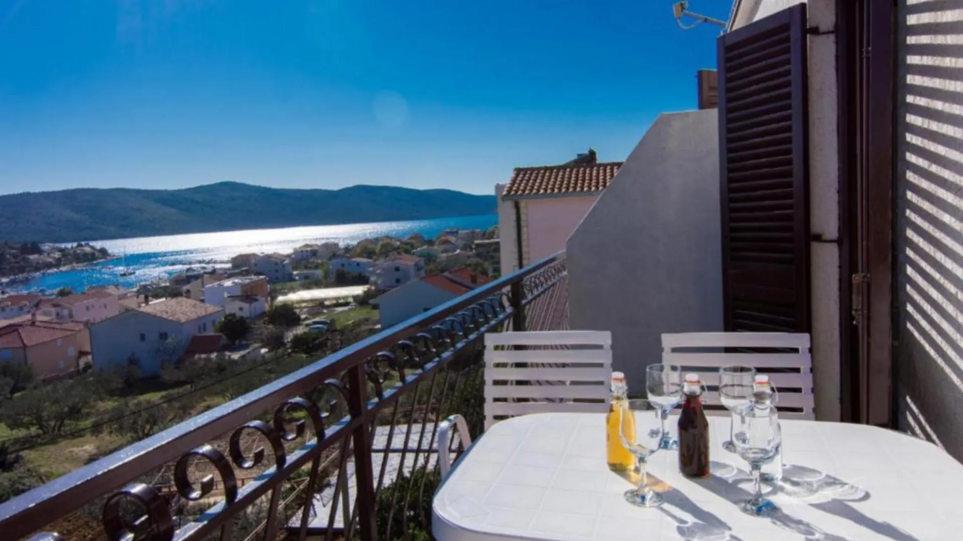 Apartments Mato With Balconies, Garden & The Sea View Seget Vranjica