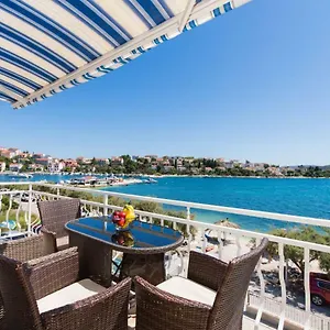  Apartment Rozana